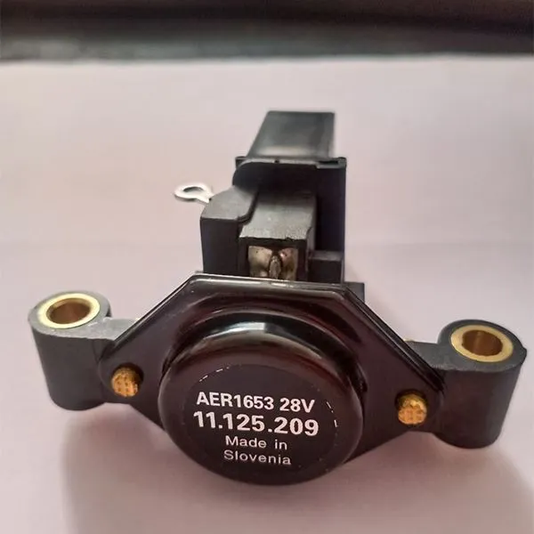 HOWO Regulator napięcia alternatora wywrotki 11125209